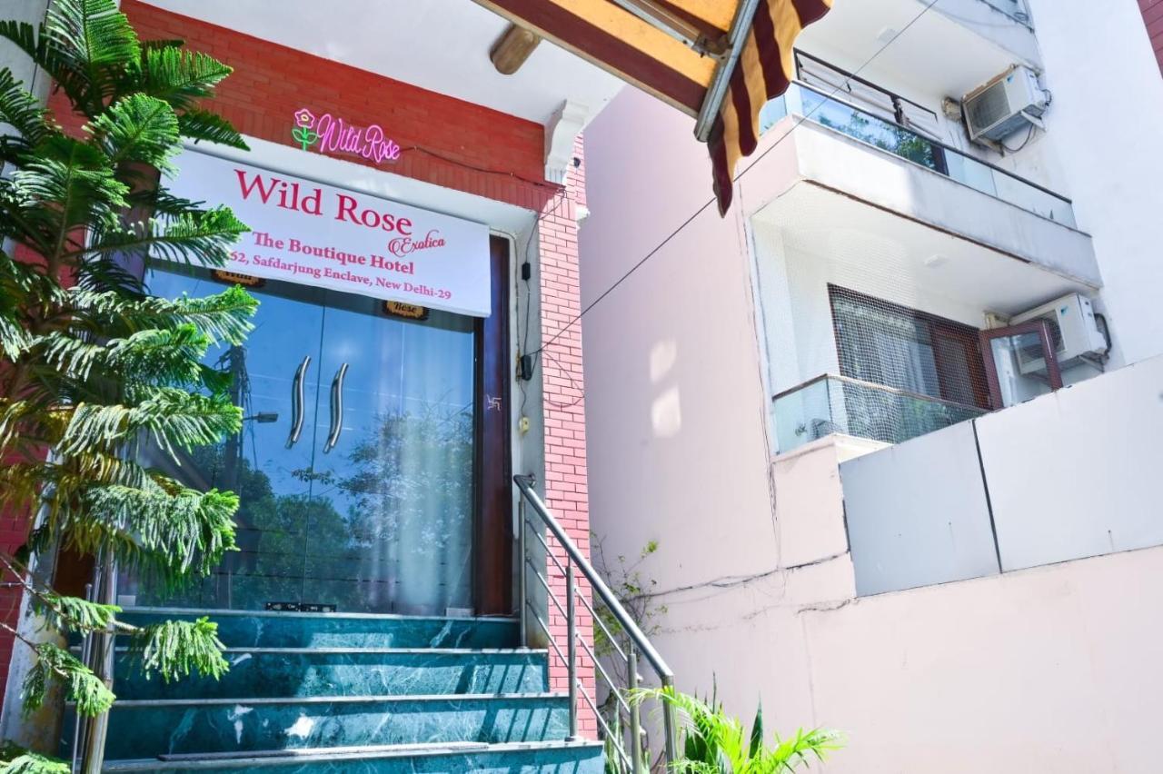Hotel Wild Rose New Delhi Eksteriør billede